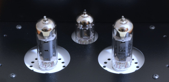 配慮された放熱設計