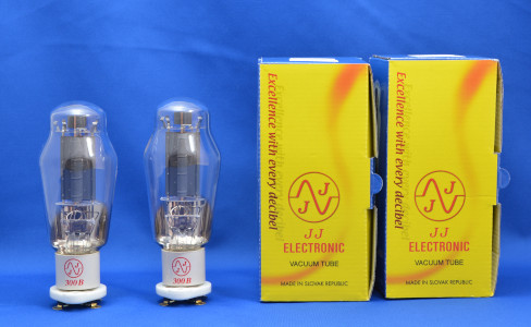 300Bペア真空管と箱の画像
